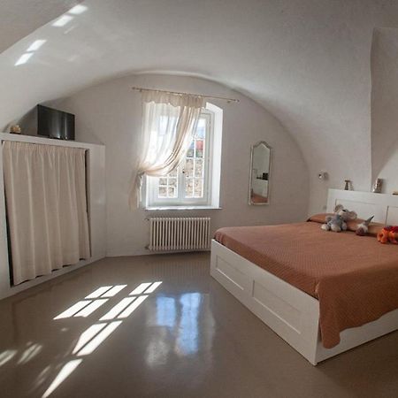 La Torre Di Gaia Apartment Dolceacqua Luaran gambar